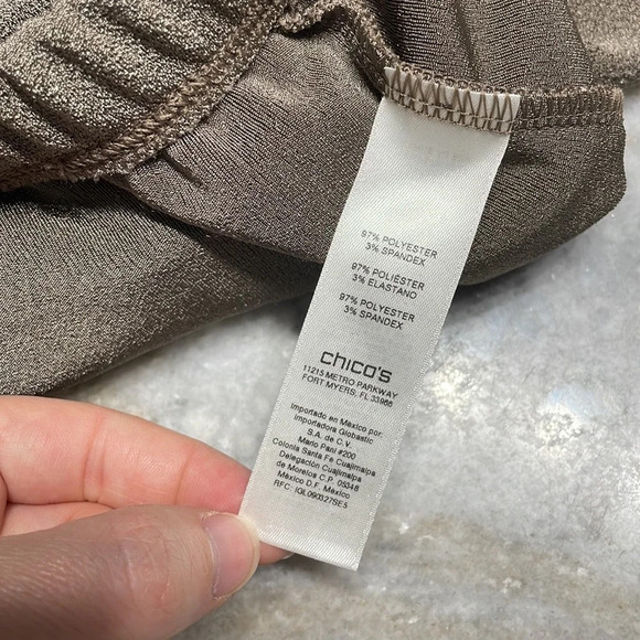 NWT Chico's Easywear Crepe Sharryl Pants in Texas Taupe size 3 = XL - Picture 5 of 10